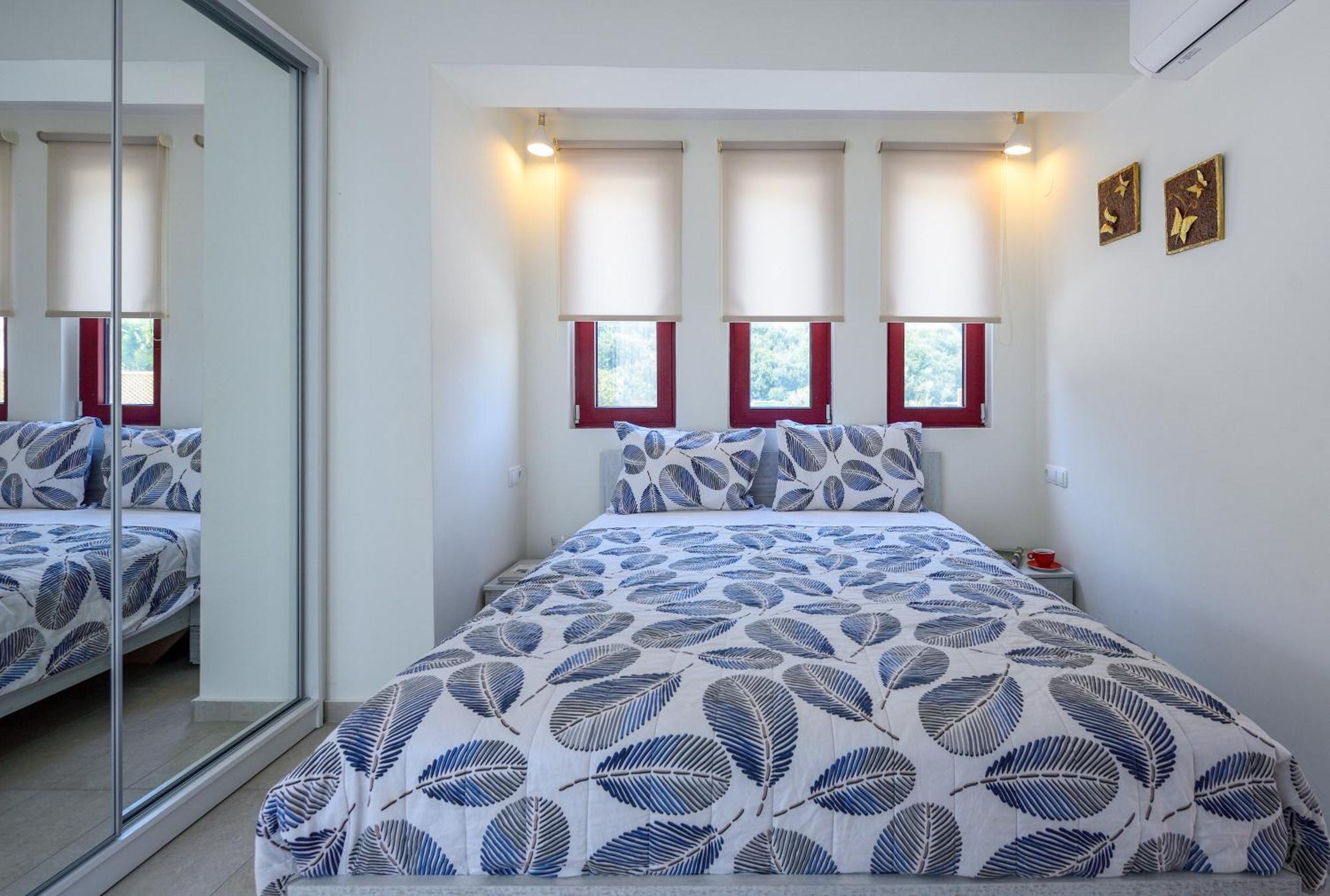 Elpiniki Luxury Rooms Nea Poteidaia Zewnętrze zdjęcie
