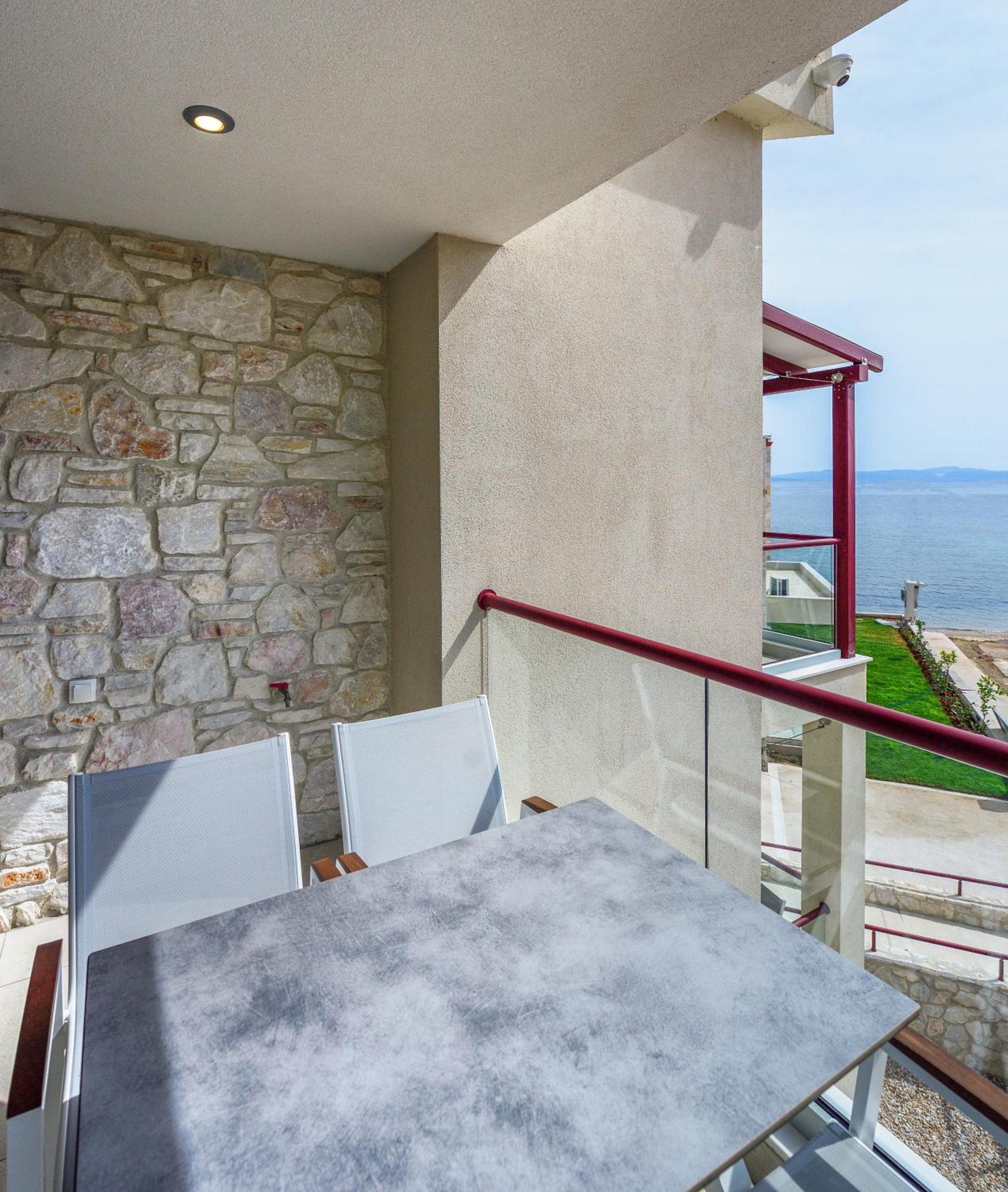 Elpiniki Luxury Rooms Nea Poteidaia Zewnętrze zdjęcie